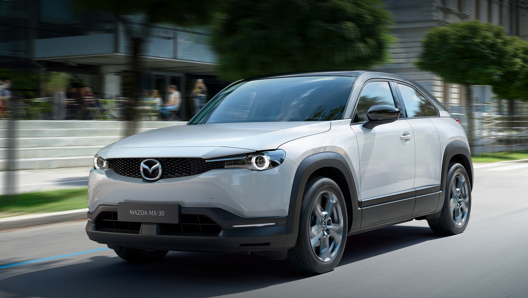 Pierwszy samochód elektryczny marki Mazda MX-30 będzie miał wersję benzynową i hybrydową