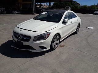 Mercedes-Benz Cla 250 2014 White 2.0L vin: WDDSJ4EB8EN158142