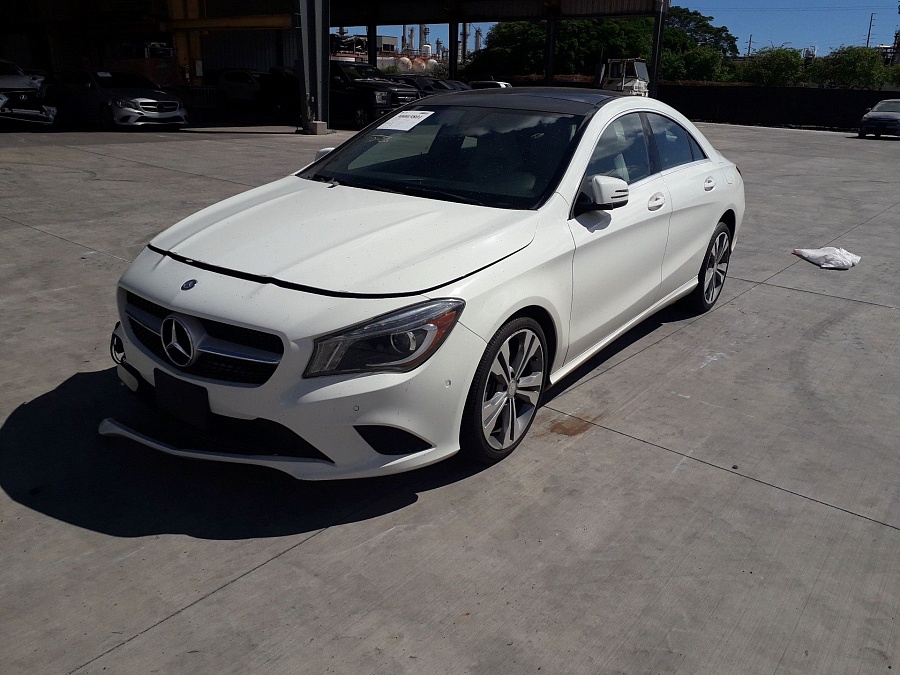 Mercedes-Benz Cla 250 2014 White 2.0L vin: WDDSJ4EB8EN158142
