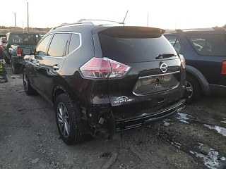 2015 NISSAN ROGUE S vin: 5N1AT2MT7FC765091