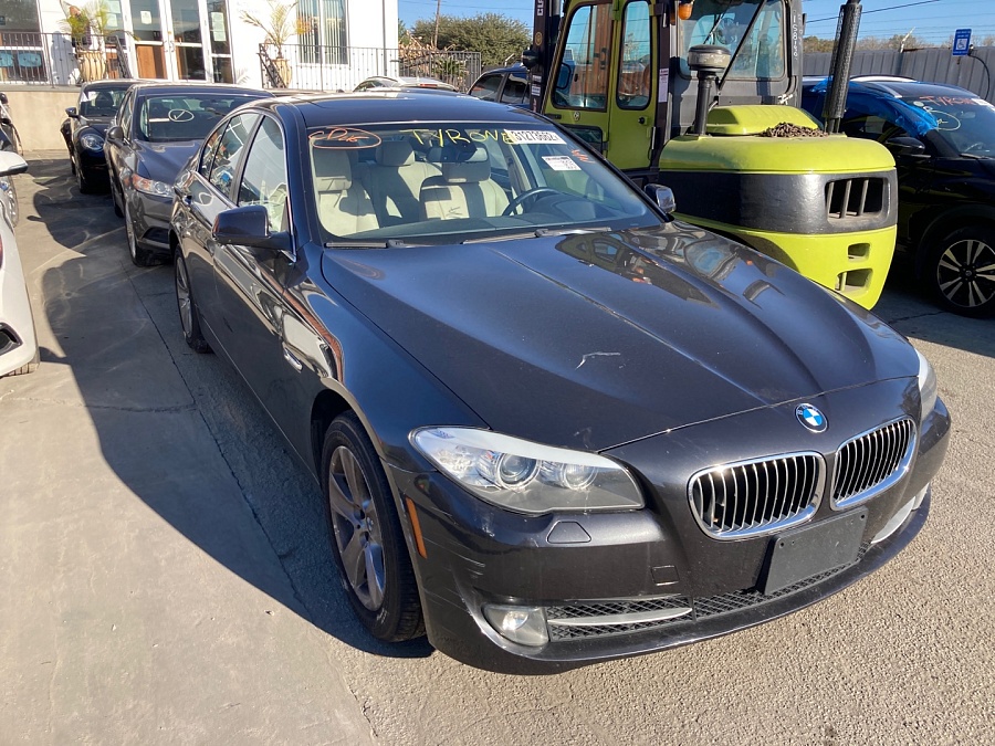 Bmw 528 Xi 2013 2.0L 4 vin: WBAXH5C56DD111854