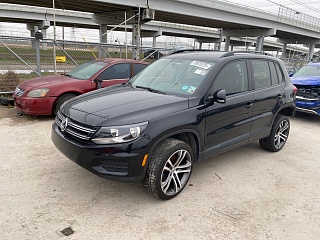 2017 Volkswagen Tiguan S vin: WVGAV7AX8HK050134