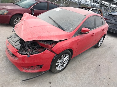Ford Focus Se 2015 Red 2.0L vin: 1FADP3F22FL243846