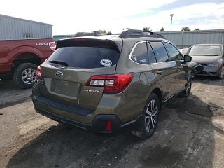  2018 SUBARU OUTBACK vin: 4S4BSANC2J3383690