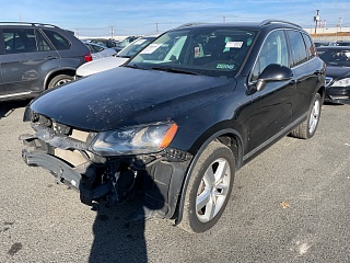 Volkswagen Touareg Lux 2012 Black 3.6L vin: WVGEF9BP0CD010846