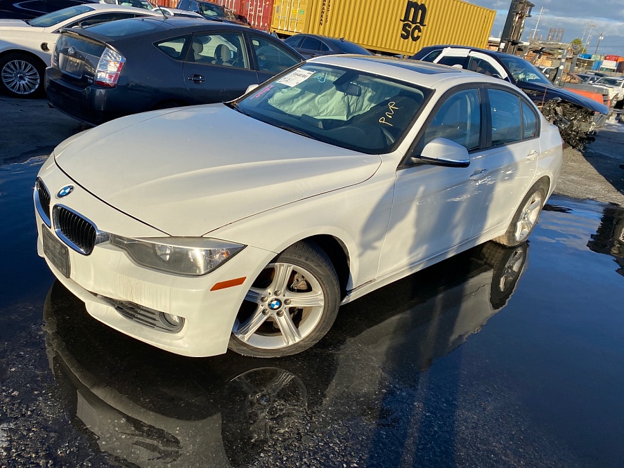 Bmw 328I 2014 2.0L vin: WBA3C1C54EK111760