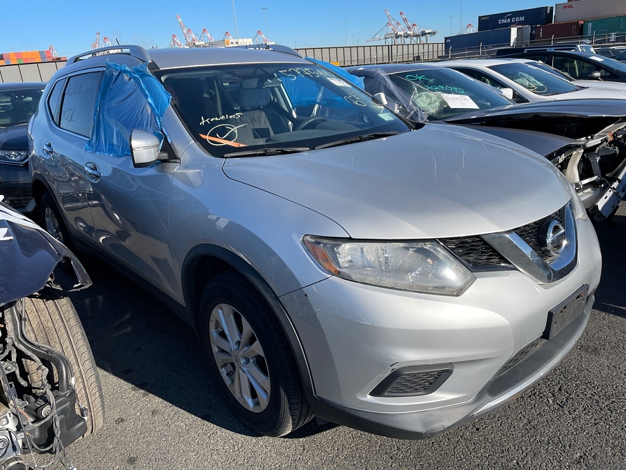 2015 Nissan Rogue S vin: KNMAT2MV4FP556177