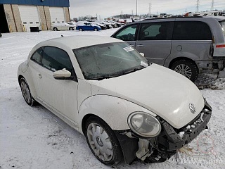 Volkswagen Beetle 2012 White 2.5L 5 vin: 3VWJP7AT0CM637809