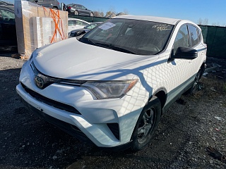 Toyota Rav4 Le 2018 2.5L vin: JTMZFREV0JJ732476