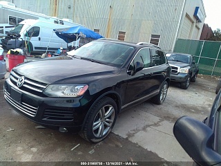 2011 VOLKSWAGEN TOUAREG Vin: WVGFK9BPXBD005698
