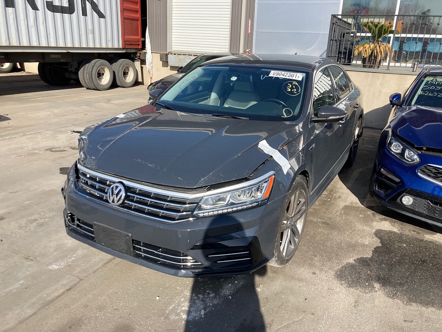 Volkswagen Passat R-Line 2017 Gray 1.8L 4 vin: 1VWDT7A33HC067838