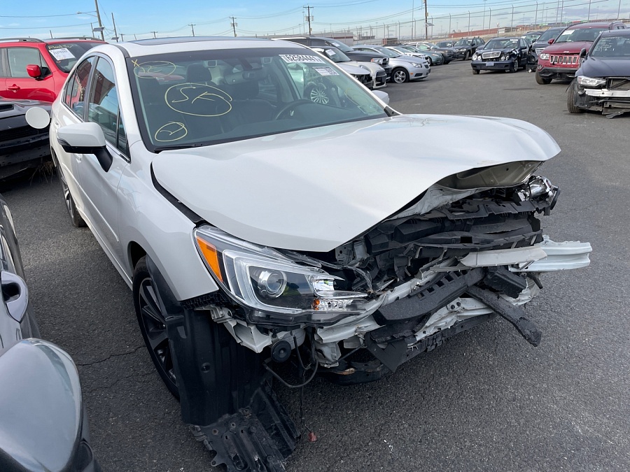 Subaru Legacy 3.6R Limited 2017 White 3.6L 6 vin: 4S3BNEN62H3055046