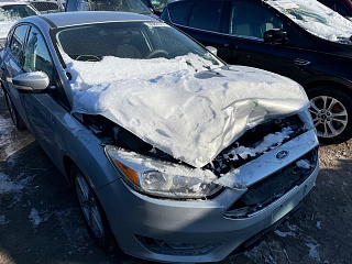 2015 Ford Focus Se vin: 1FADP3K29FL282200 