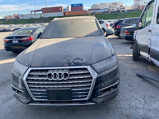 2018 Audi Q7 Premium Plus vin: WA1LAAF71JD025207