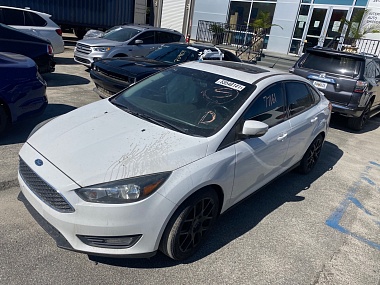 Ford Focus Se 2015 White 2.0L 4 vin: 1FADP3F23FL260493