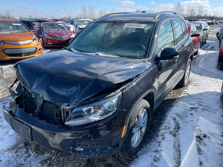 2017 Volkswagen Tiguan S vin: WVGBV7AX9HK045433