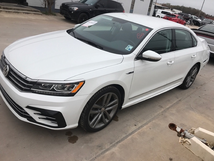 Volkswagen Passat R-Line 2017 White 1.8L vin: 1VWDT7A35HC018091