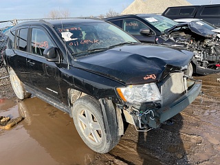 2013 Jeep Compass Latitude vin: 1C4NJDEB8DD222661