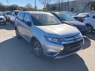 Mitsubishi Outlander Se 2018 2.4L 4 vin: JA4AZ3A31JJ003712