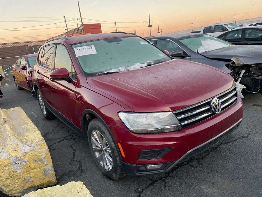 Volkswagen Tiguan S 2018 Red 2.0L vin: 3VV0B7AX6JM015438