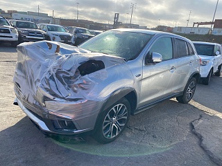 2018 Mitsubishi Outlander Sport Se 2.4 vin: JA4AP3AW5JU014999