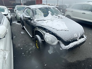 2014 Volkswagen Beetle vin: 3VWRL7AT5EM637340
