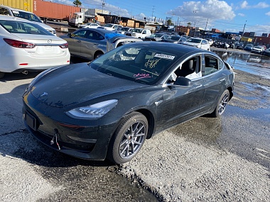 Tesla Model 3 2020 vin: 5YJ3E1EB9LF647422