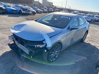 2019 Mazda 3 Preferred vin: JM1BPADL1K1115766