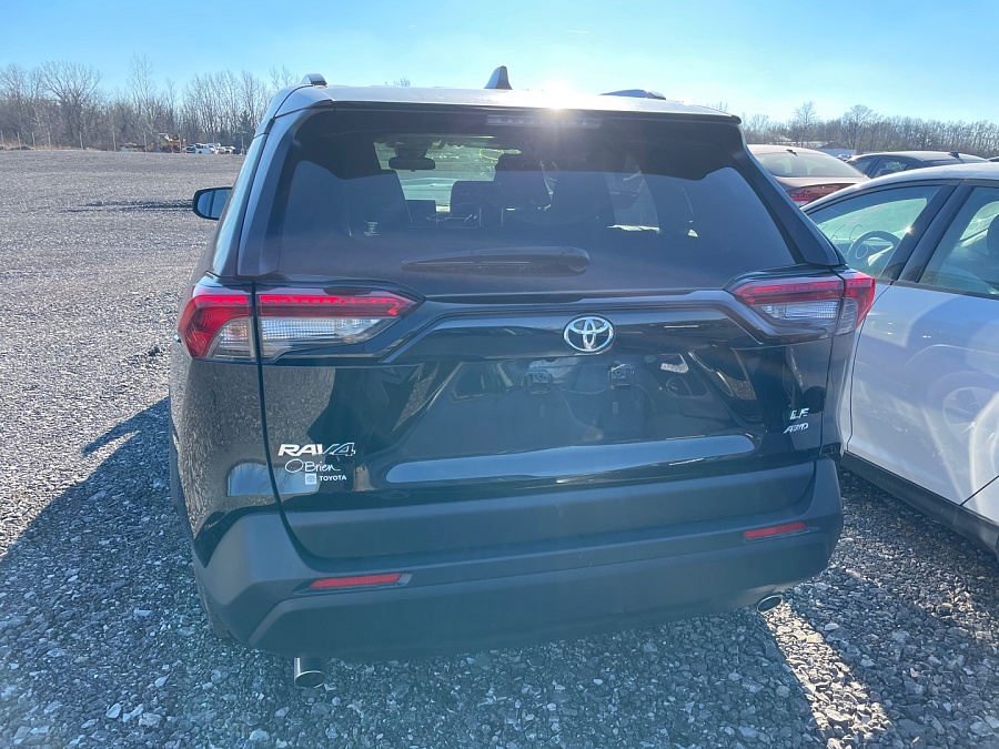 2021 Toyota Rav4 Le vin: JTMF1RFV9MD072442