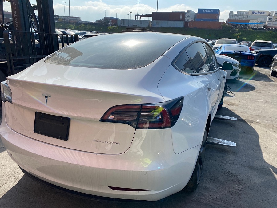 2021 Tesla Model 3 vin: 5YJ3E1EB2MF927183