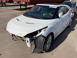 Hyundai Veloster 2013 White 1.6L 4 vin: KMHTC6AD8DU110359