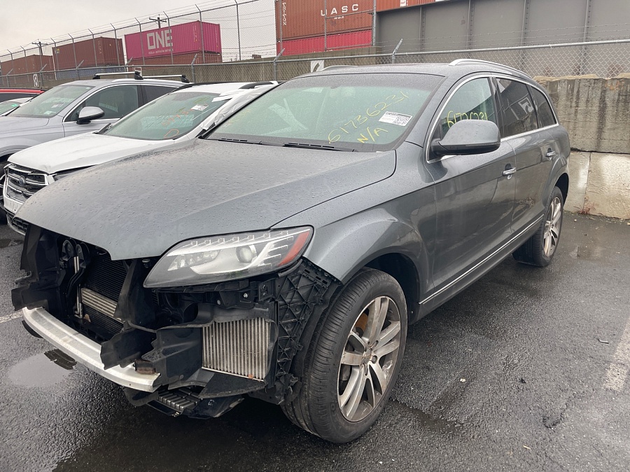 Audi Q7 Premium Plus 2013 3.0L 6 vin: WA1LMAFE5DD000708