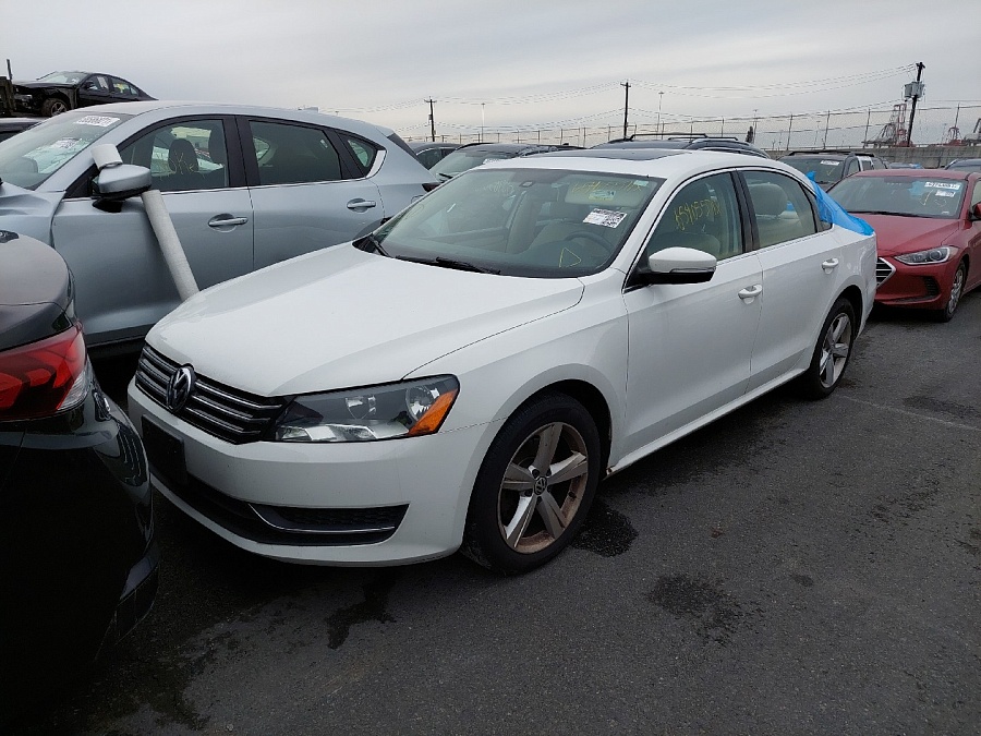 Volkswagen Passat Se 2013 White 2.5L 5 vin: 1VWBP7A38DC049101
