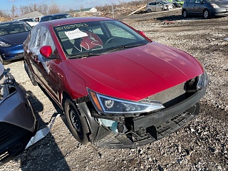 Hyundai Elantra Se 2019 2.0L vin: KMHD74LFXKU759685