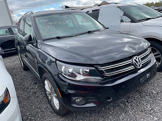  Volkswagen Tiguan S 2012 vin: WVGBV7AX3CW581201