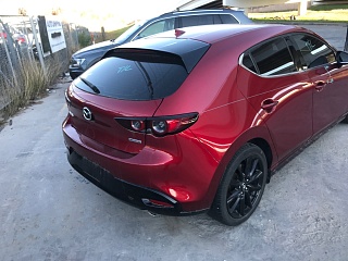 2019 Mazda 3 Premium vin: JM1BPANM8K1129445