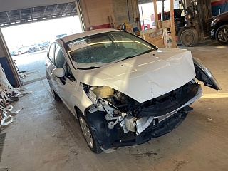 Ford Fiesta S 2015 1.6L vin: 3FADP4AJ9FM176570