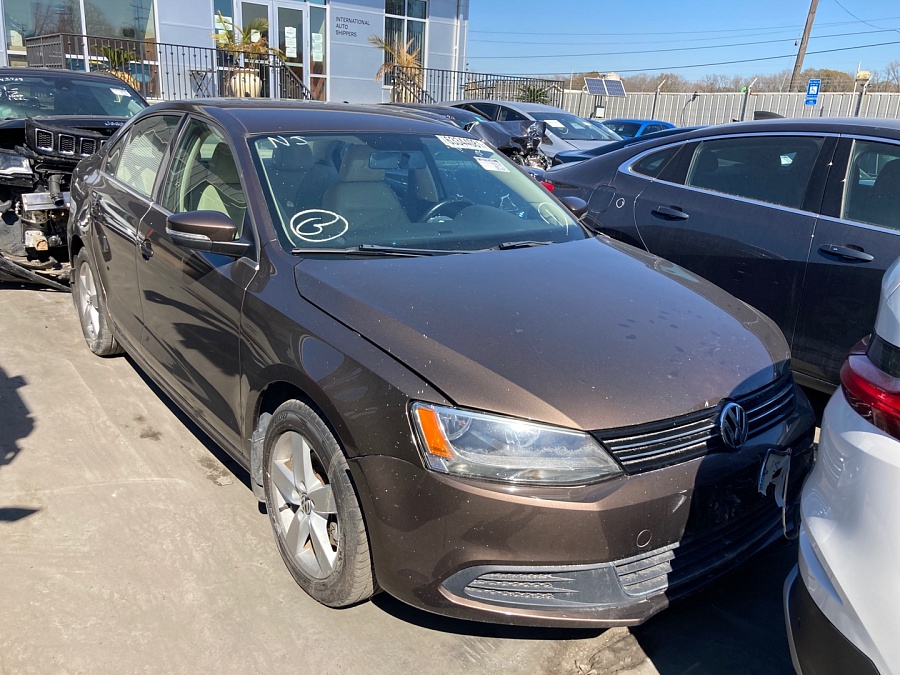 Volkswagen Jetta Tdi 2014 Brown 2.0L 4 vin: 3VWLL7AJ2EM270658