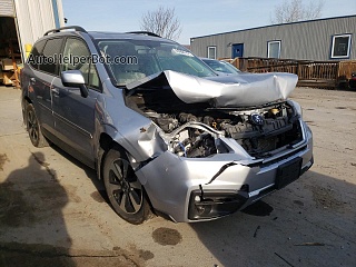 2017 Subaru Forester 2.5i Premium vin: JF2SJAEC2HH520729 