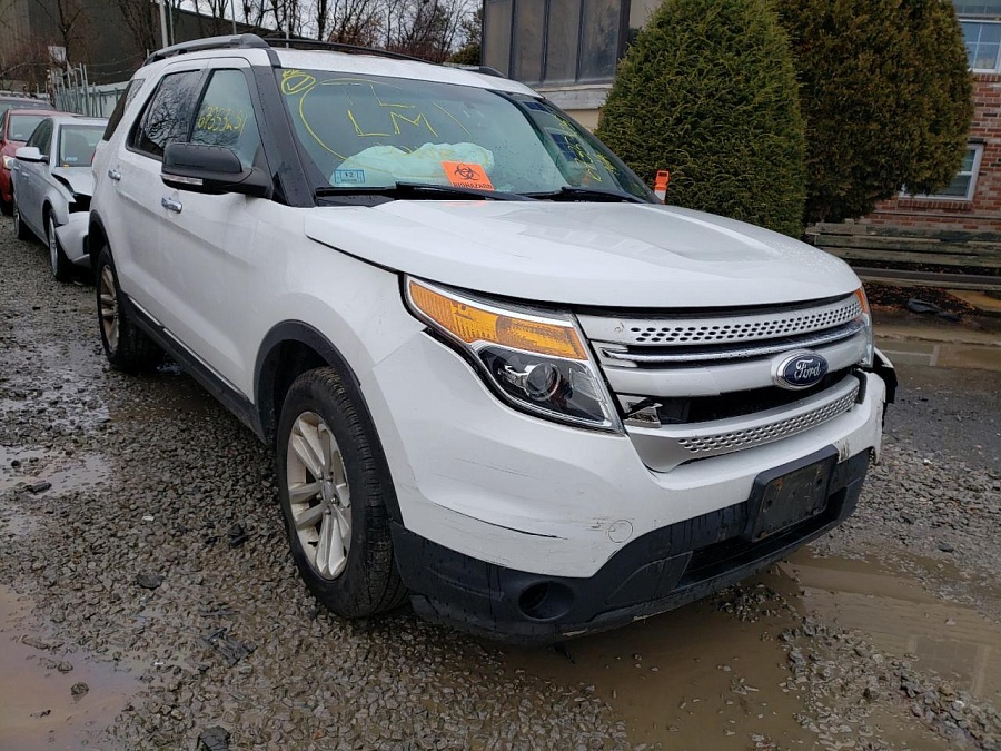 2014 Ford Explorer  1FM5K8D80EGB65782