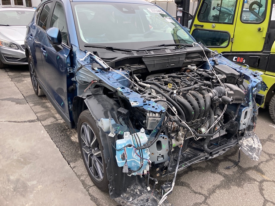 Mazda Cx-5 Touring 2018 2.5L 4 vin: JM3KFACM4J0409574