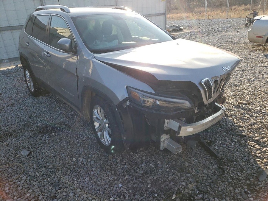 2019 Jeep Cherokee Latitude vin: 1C4PJLCB2KD370081 
