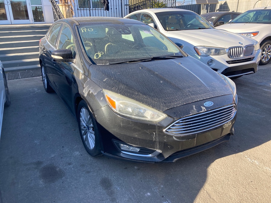 Ford Focus Titanium 2015 2.0L 4 vin: 1FADP3J20FL273158
